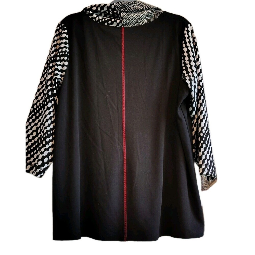 Ali Miles Black & White Graphic Print Tunic Top Cowl Neck Red Accent Plus 1X VG - Picture 3 of 13